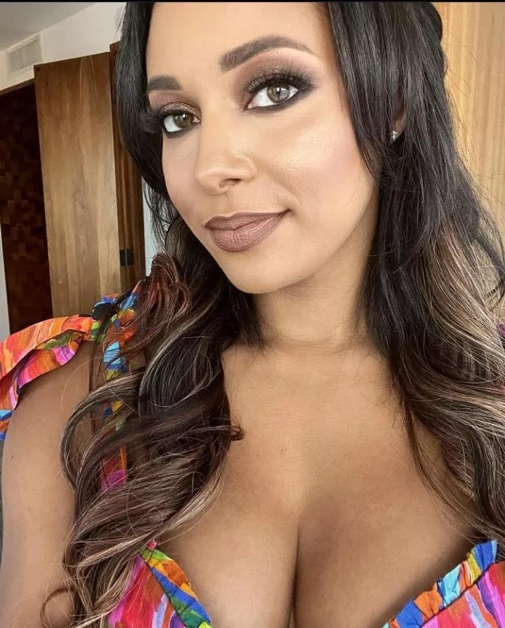 Brandi Rhodes Nudes By Robjacksonf