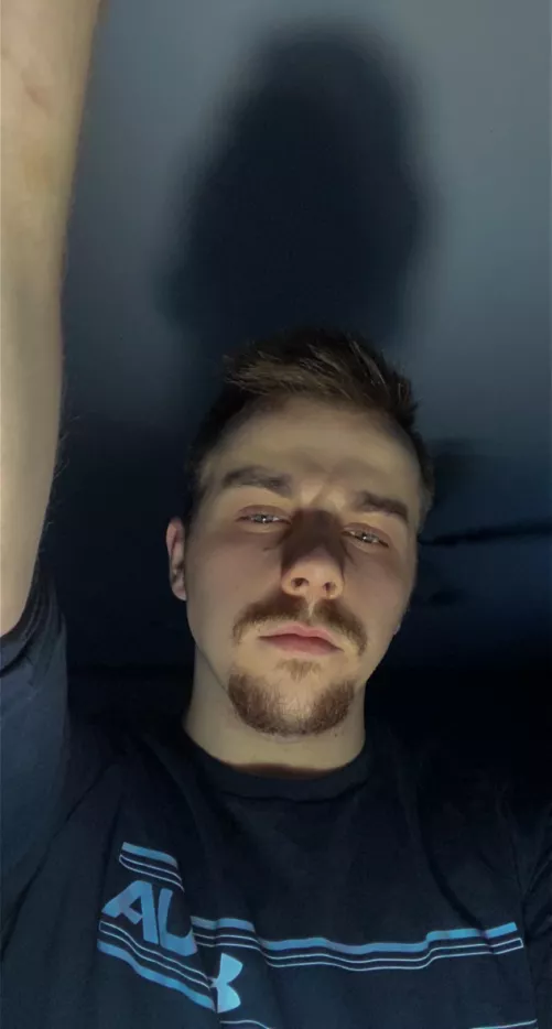 😈