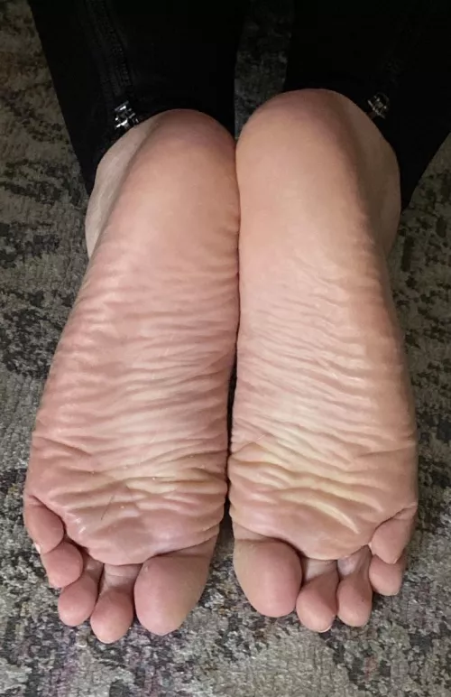 😘