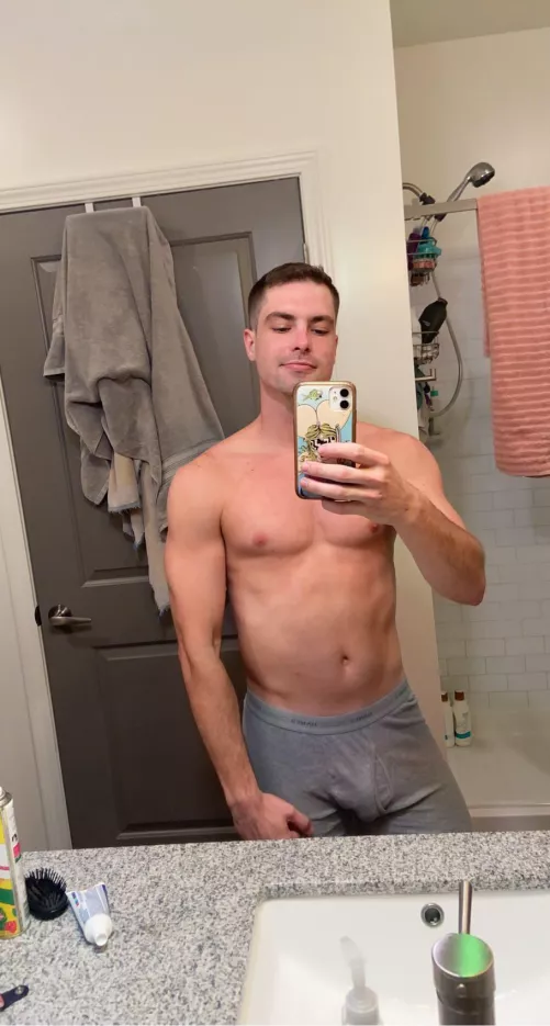 👀