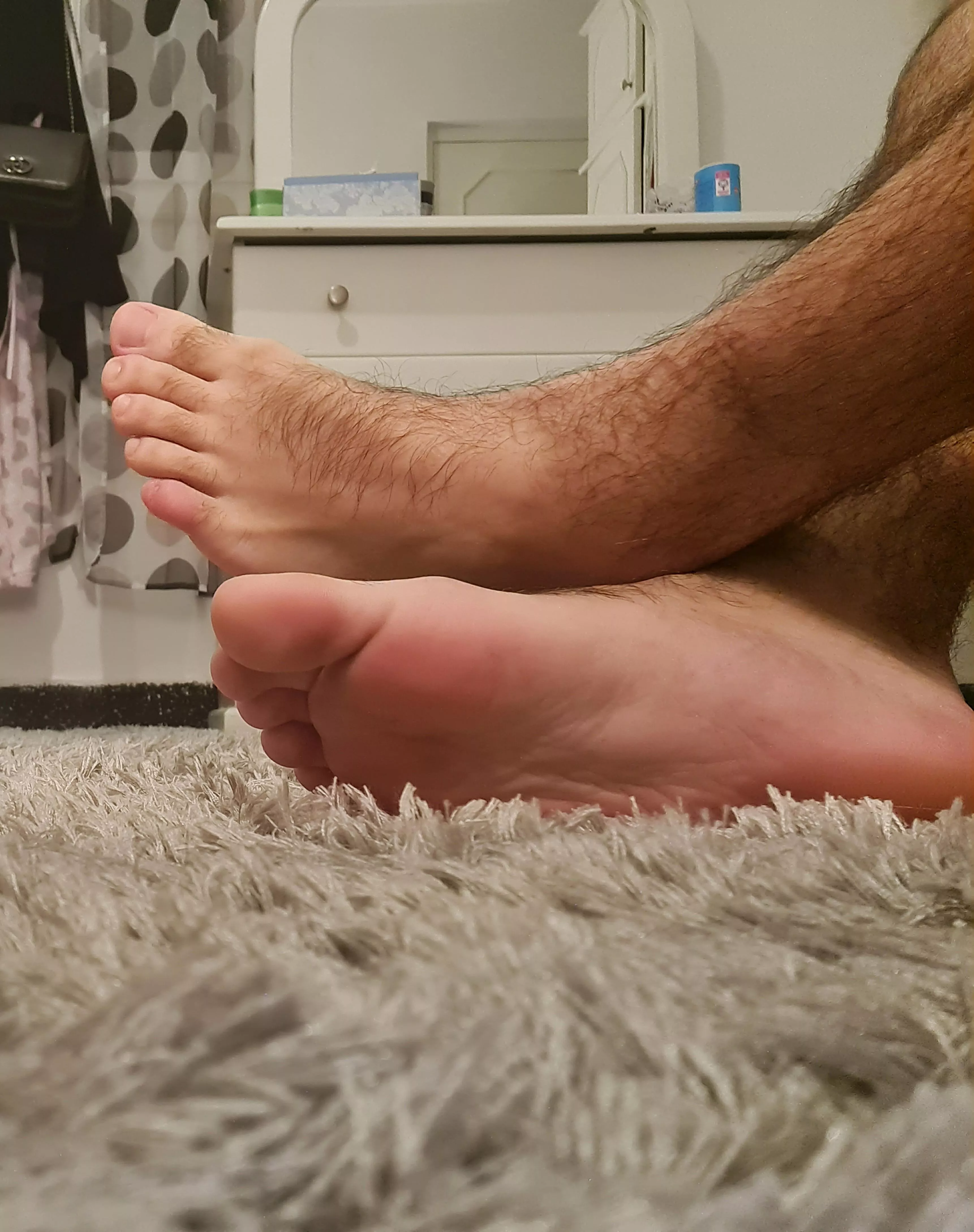 👣💋