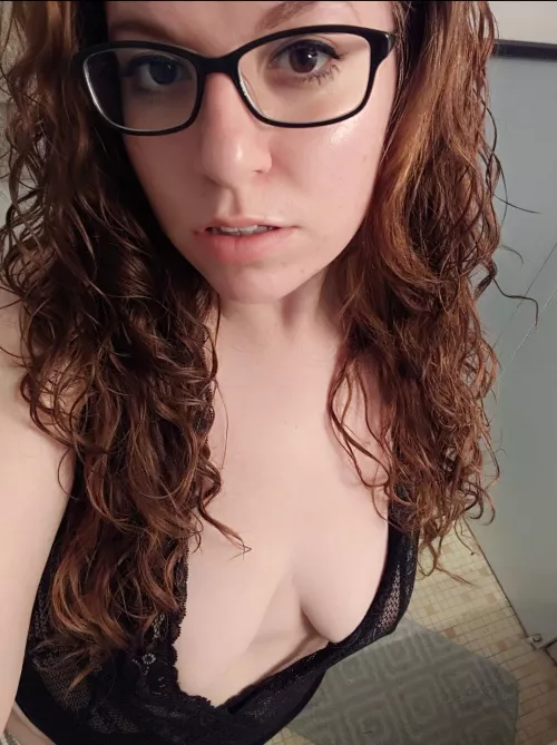 👀