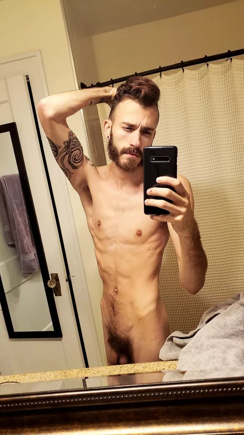 😈