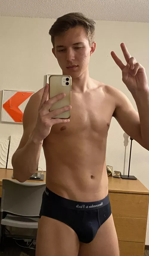 🌘🌗🌖🌕🌔🌓🌒