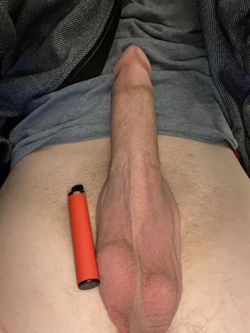 😈