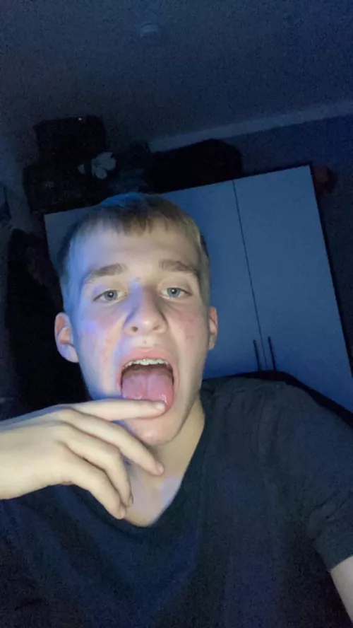 1 Upvote = 1 Cock that i have to suck š¦ Iām excited ;)