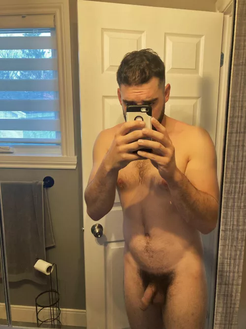 1000 follower 🥳🥳for this occasion I show you my first photo on reddit