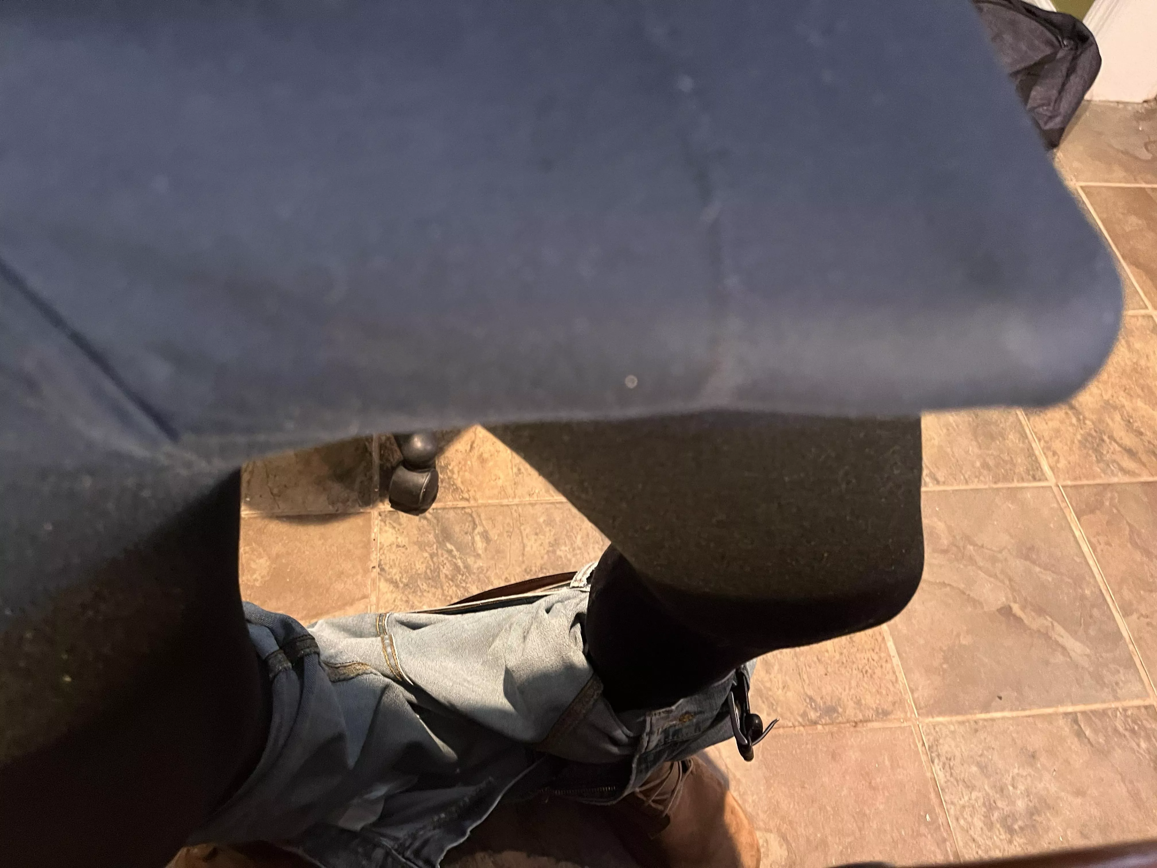 12;01pm est 2/26 hrd and ready to play CT/NY. SOLID 8x6