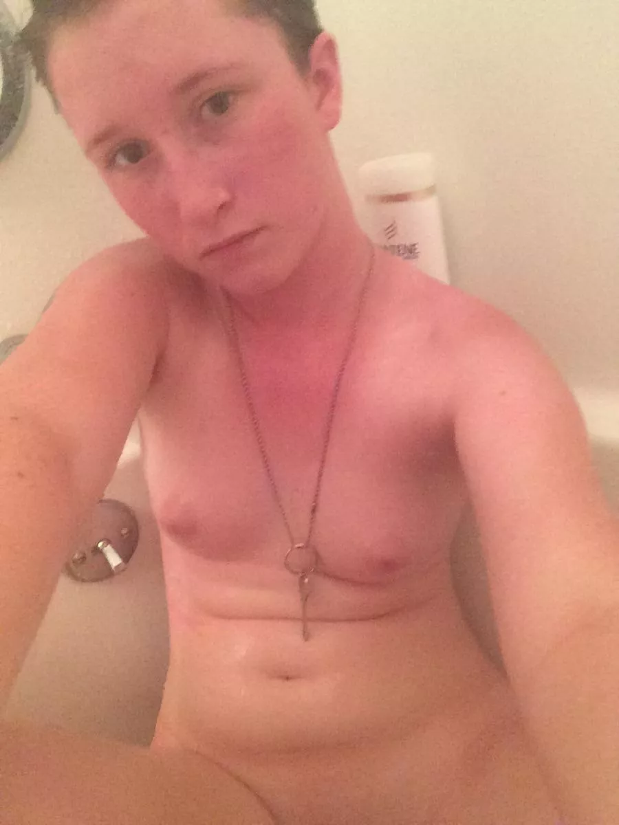 18, 5’2, 120lbs what do you think?