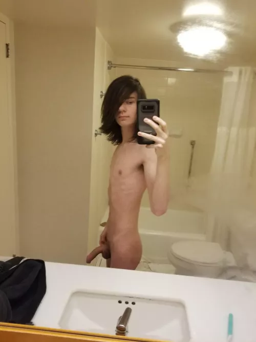 [18] getting ready at the hotel :P
