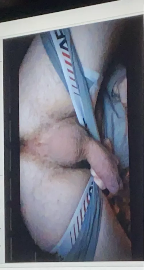 18 m. bi af. looking for a freaky couple to trade and cum with ;) π© snap: grant_maze2020