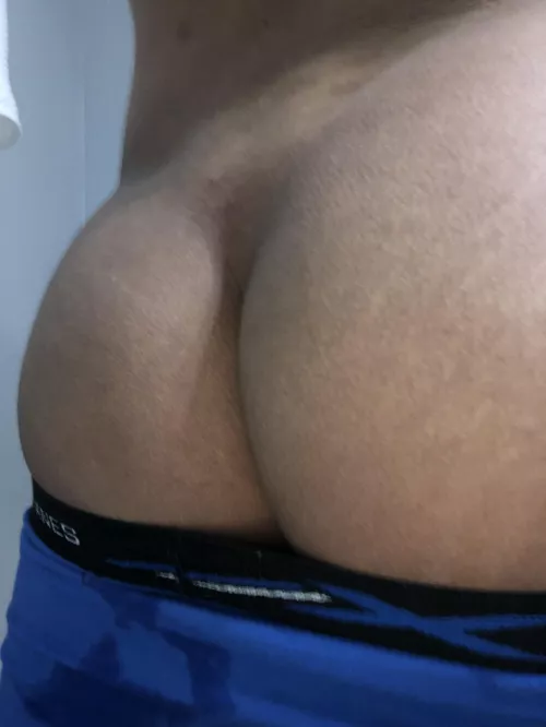 18, snap pomoji5, purple and red only, no showing face +++fit guys +++abs