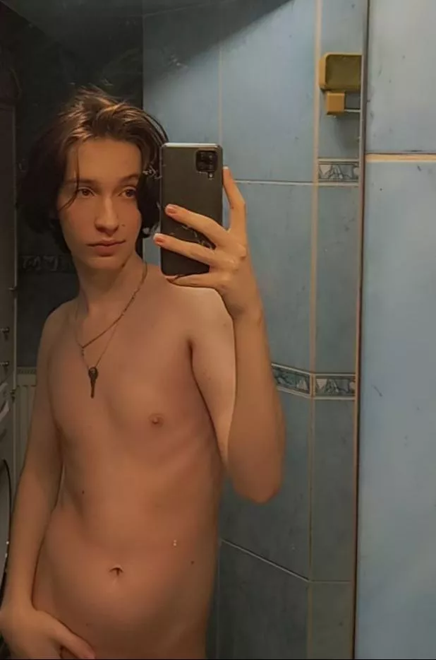 19 and horny 👋 do you think you can help me?
