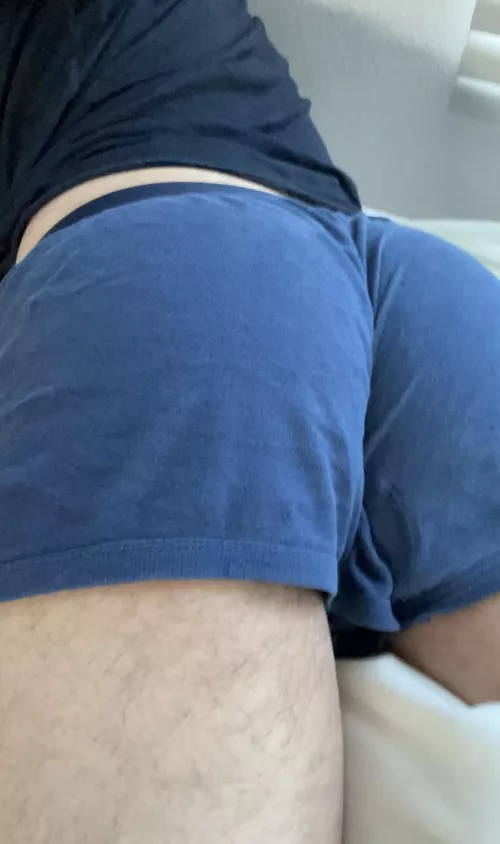 [19] Bro, how’s the back view?