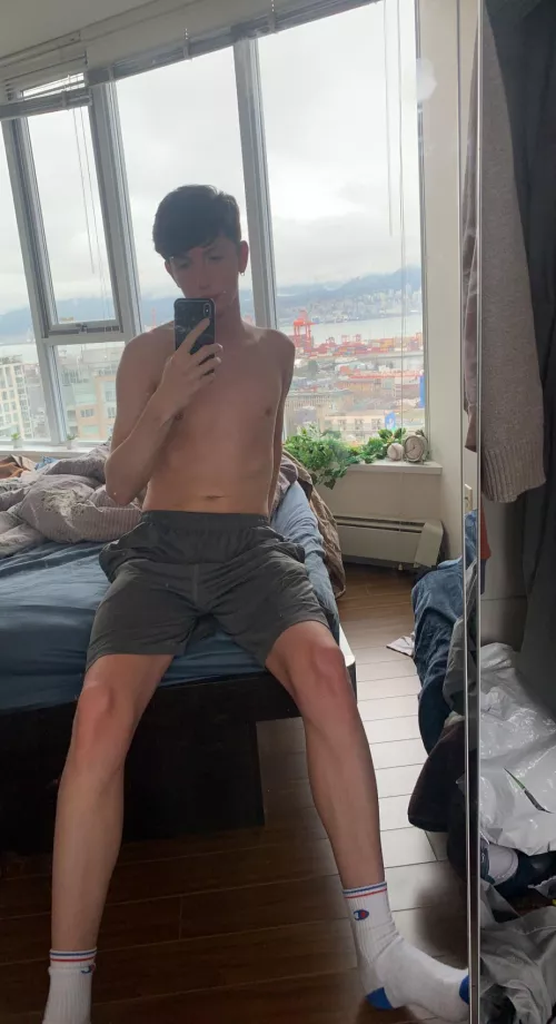 (19) Check out the view