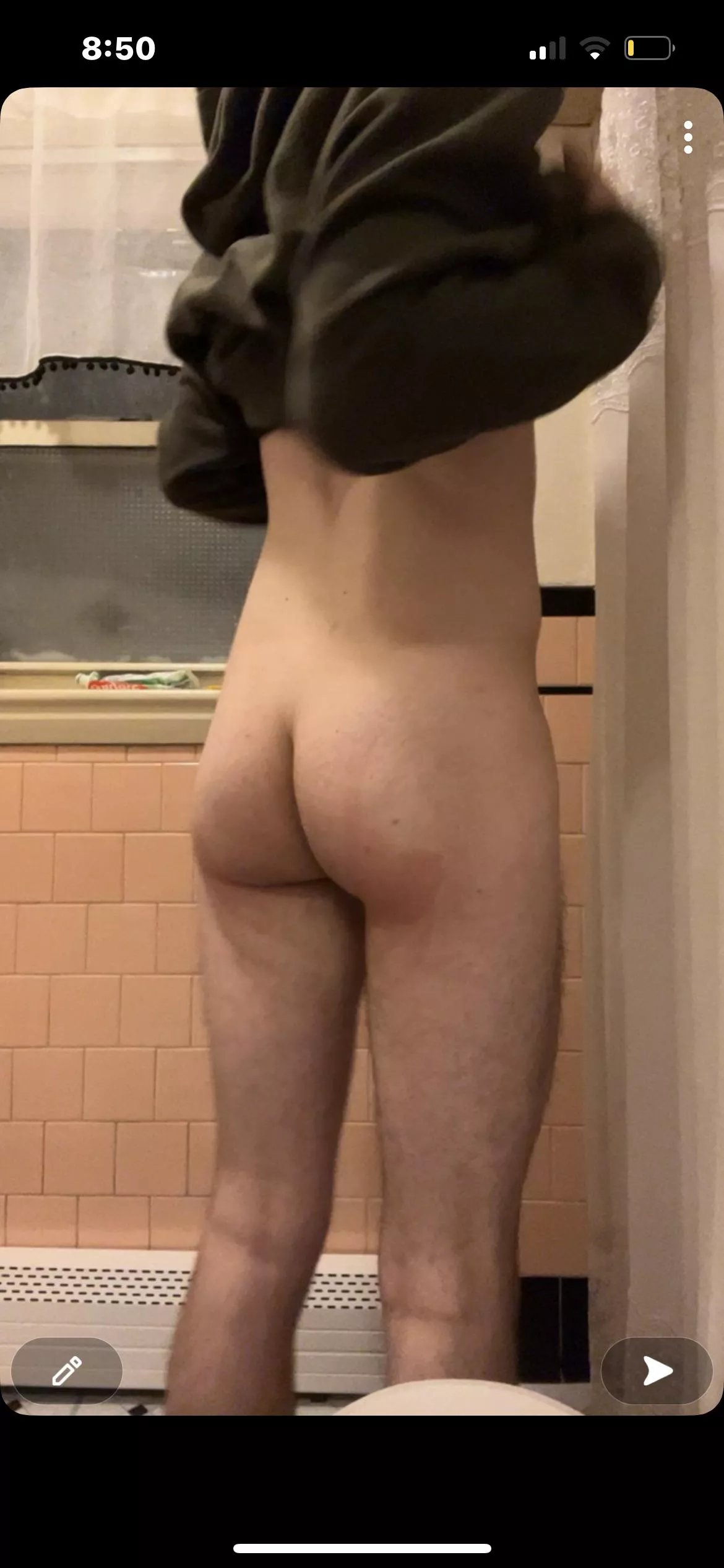 (19) Dm me let have some fun ;)