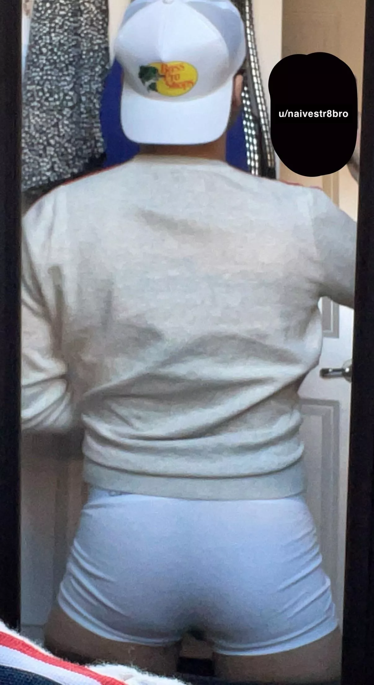 [19] It’s not gay to show the homies some ass