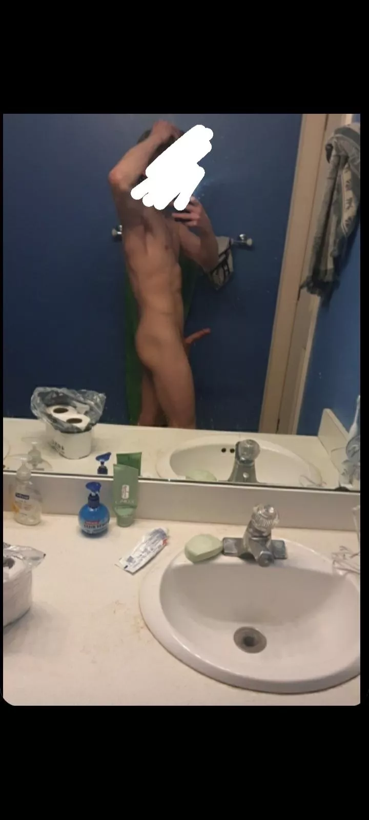 19 M D1 athlete.... dm me if ya can guess the sport? (Very straight btw, sorry) 19 M D1 athlete.... dm me if ya can guess the sport? (Very straight btw, sorry)