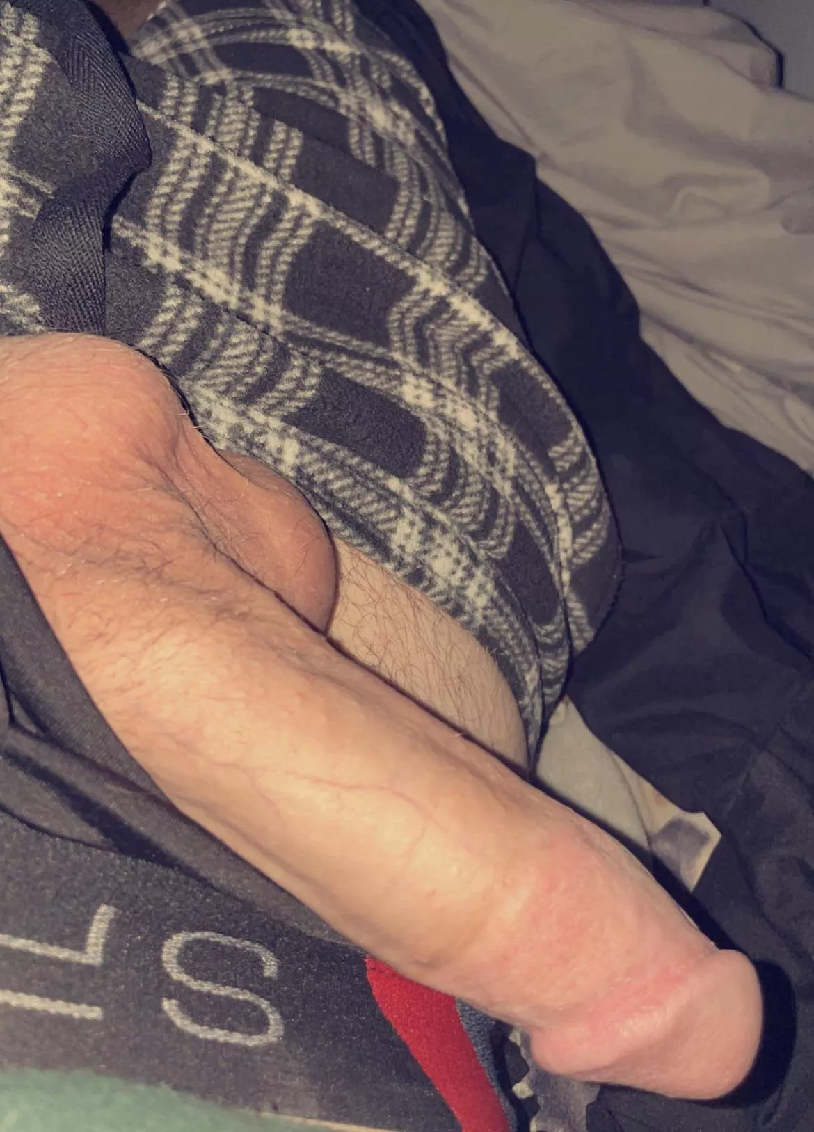 19 m Winnipeg Manitoba 🇨🇦 about to jerk off anyone wanna join me hmu, be close to my age pleaseeeee!! Hung+++ cute+++ snap: kddavi20