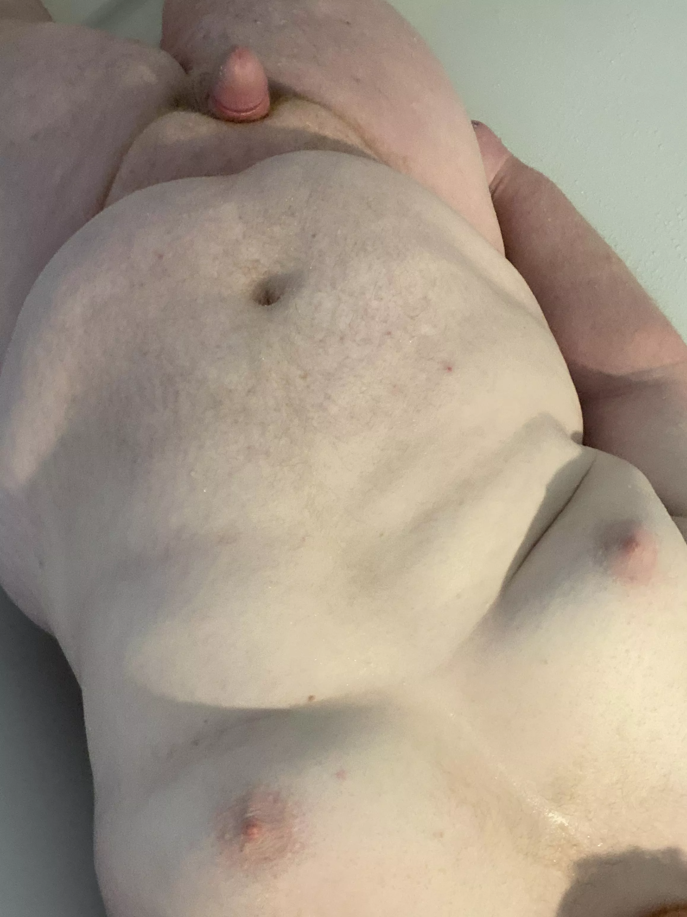 19 [M4F] #Muncie - 19 year old Virgin.