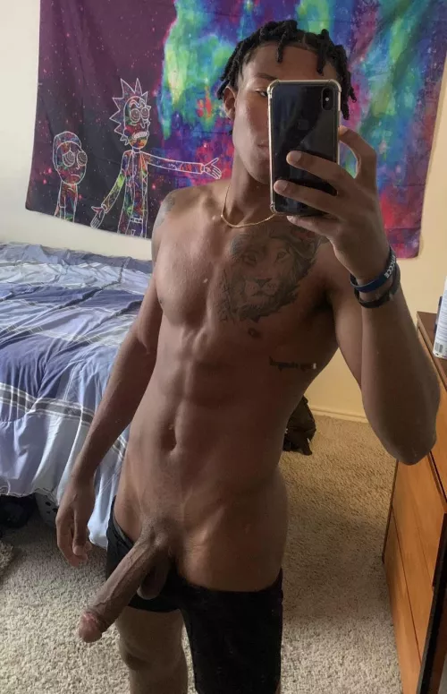 19 year old 11 inch BBC, testing on snap, kik, text, twitter, whatsapp, hmu if u want ur girl or anyone tested, k: heavynick_ππ€ͺ