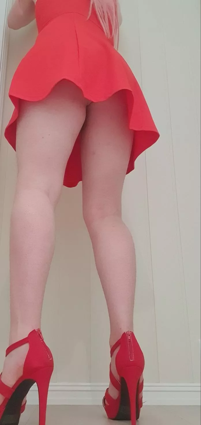 19yo sissy looking for longterm dom into full sissy exposure, kik: SissySofie20 or message me 19yo sissy looking for longterm dom into full sissy exposure, kik: SissySofie20 or message me