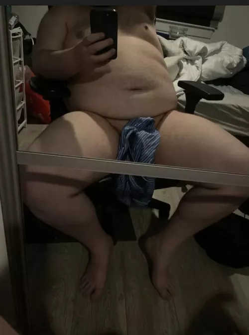 1st post on this sub reddit. Would anyone like to see me post some more? Maybe without the pants 😳