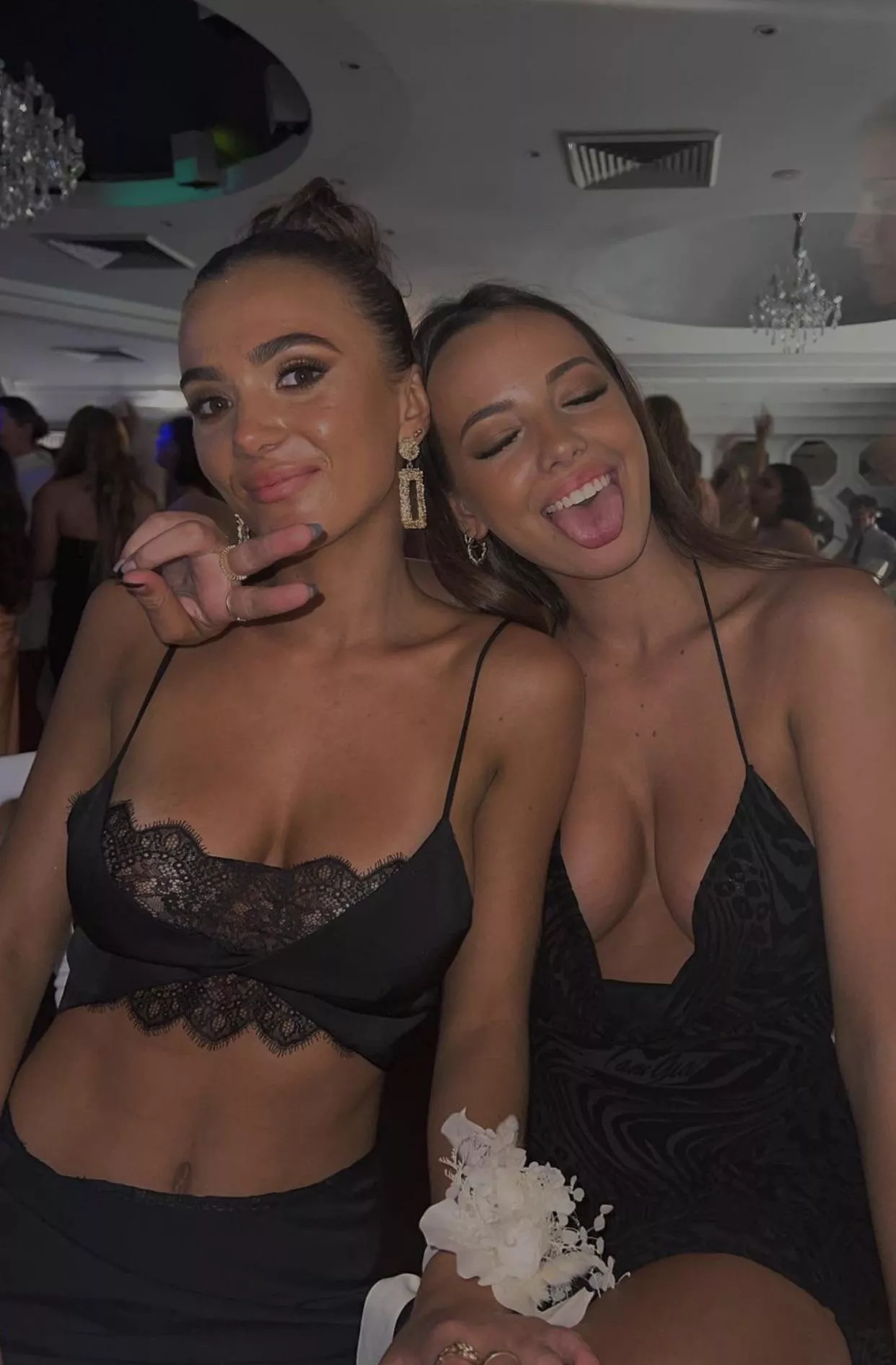 [2] amazing faces and tits