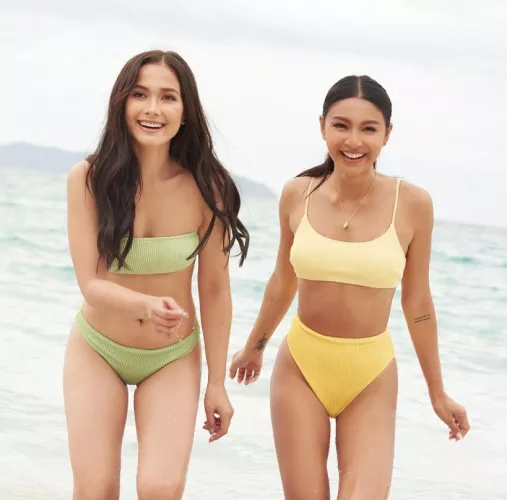 [2] Green or yellow?