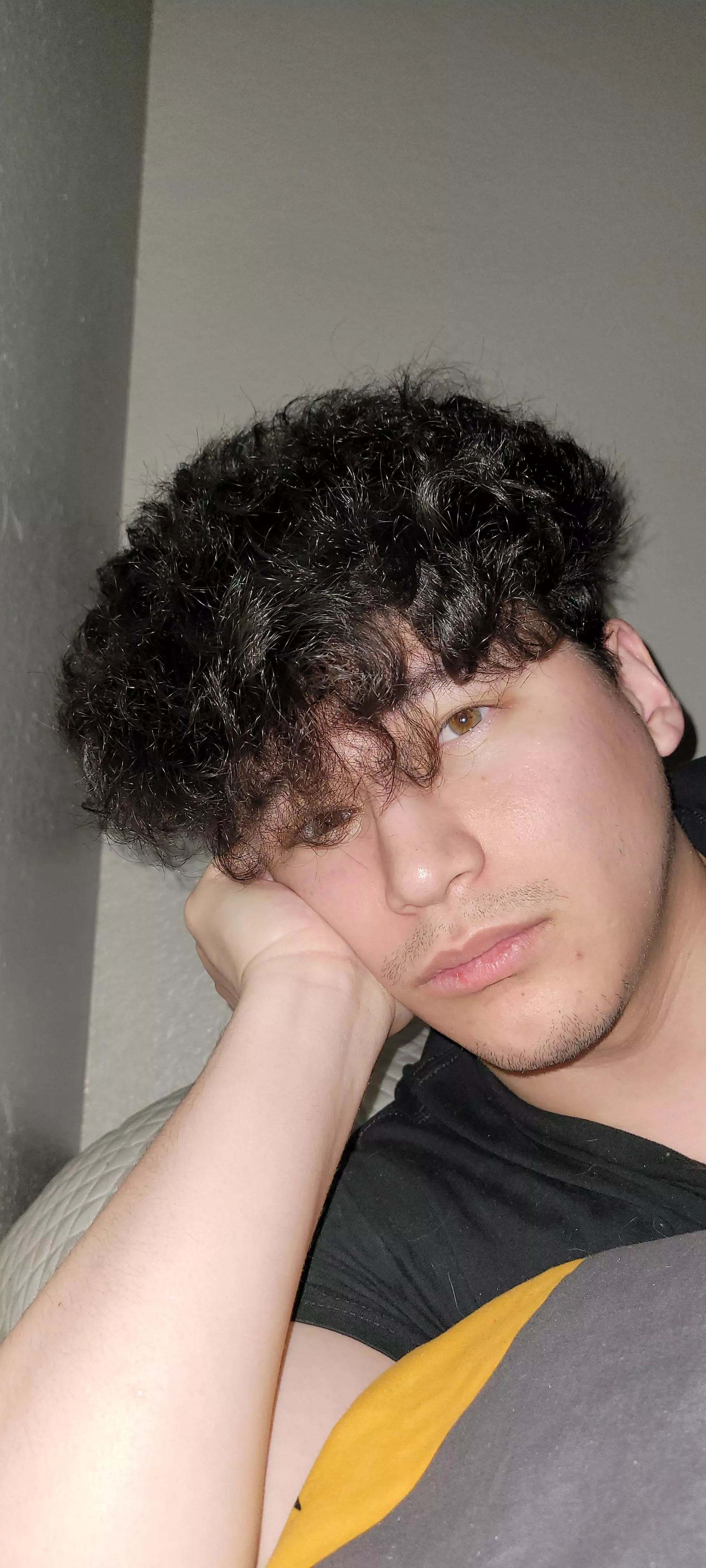 2 more days left till the weekend but gotta get those rupees first....if only breaking pots was a liveable waged job 🤣