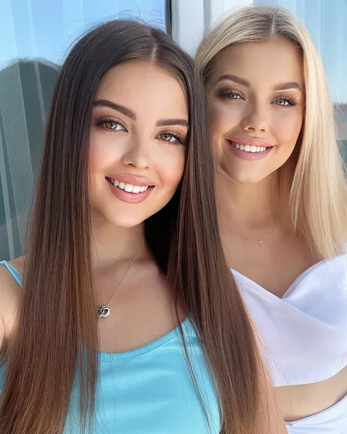 [2] Ukrainian Girls