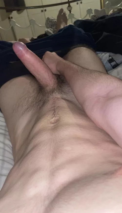 20, 6ft4 😅 will you swallow or spit?