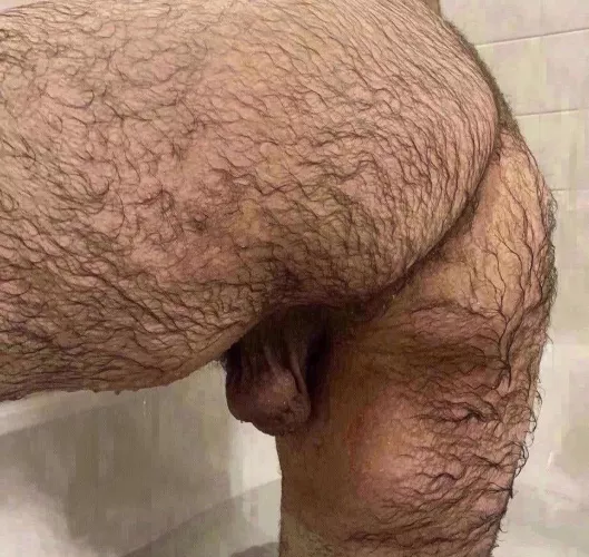 20 Looking for someone to come own me and make me do painful things