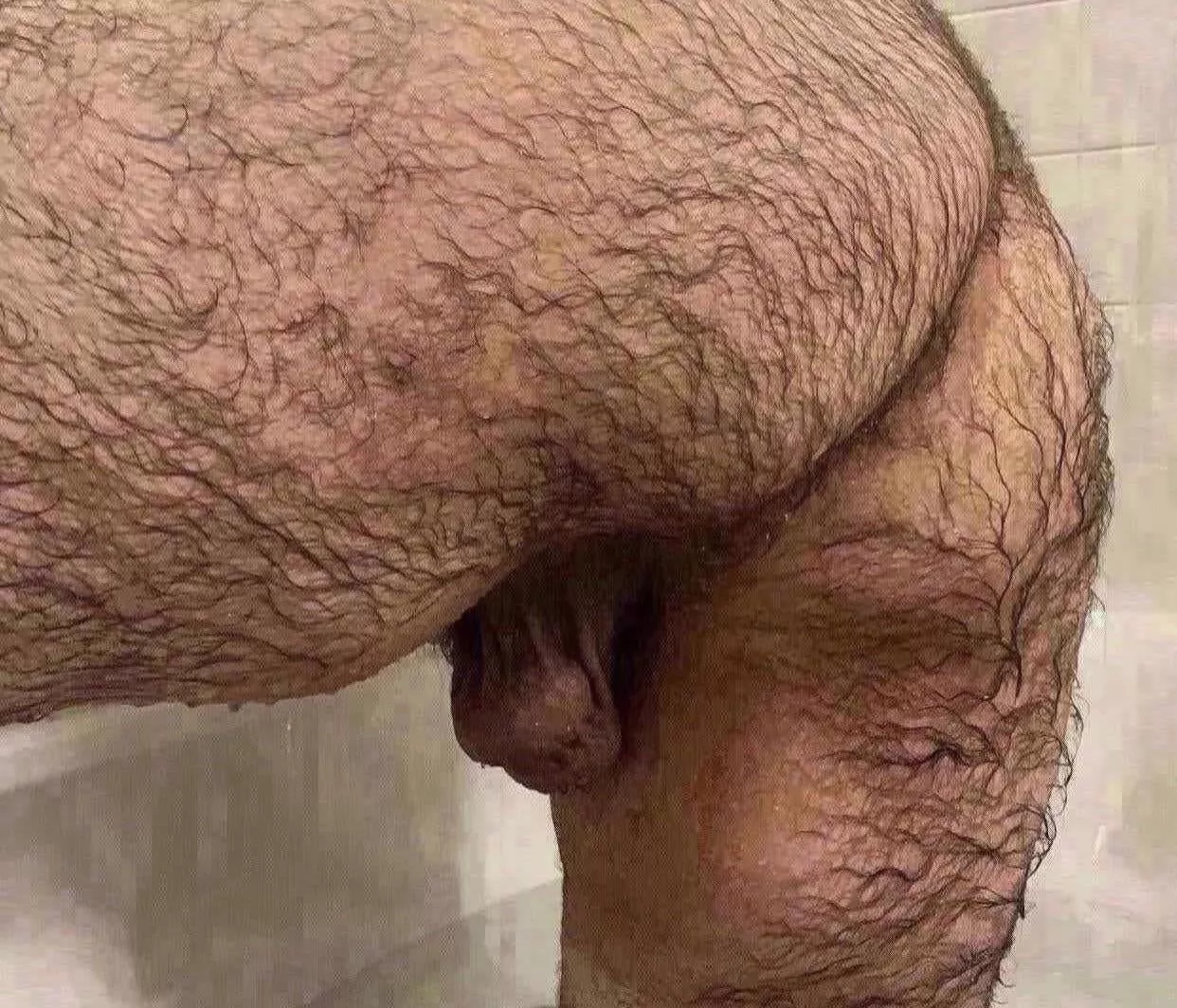 20 Looking for someone to make me do painful things