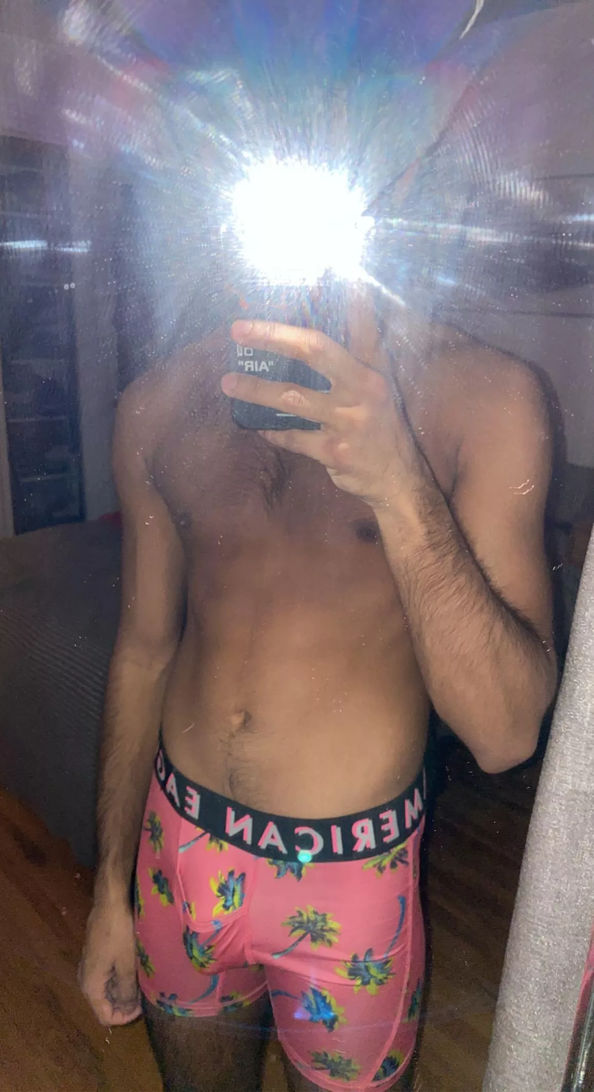 20 m canada (montreal), looking to rp and trade with studs! Fit ++ underwear ++ abs++ send saved underwear vids 🙈🙈@hornyboy202269
