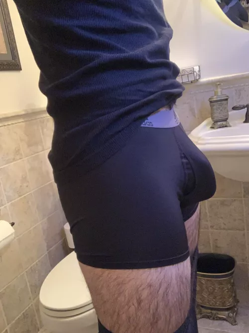 20 M Straight! These have already been worn for 3 days, who wants me to cum in them? ;) DM me