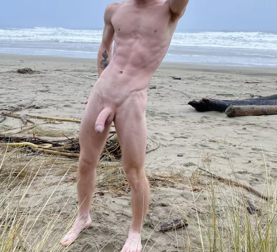 (20) Nothing beats being nude on the beach😜