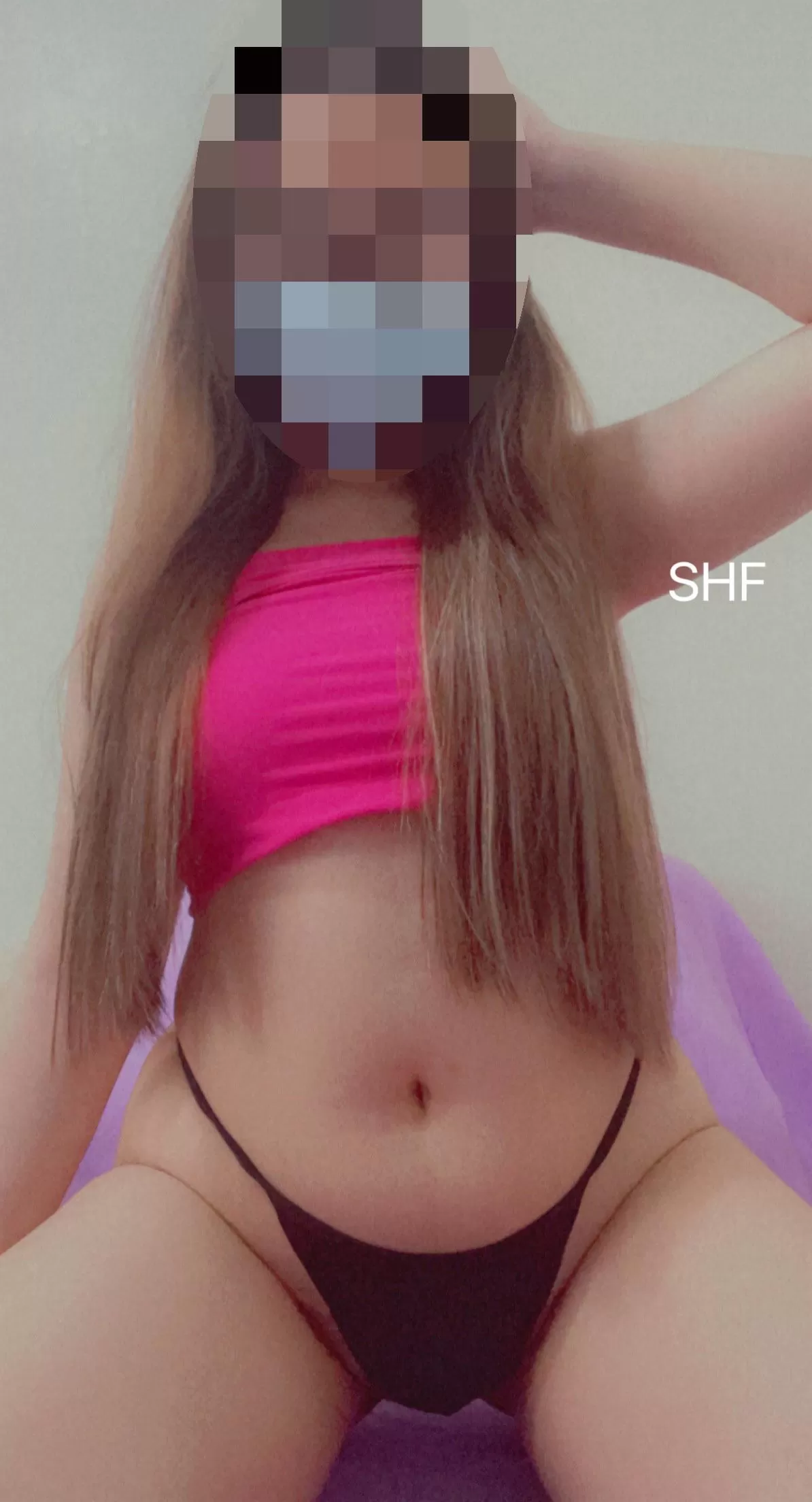 20 y/o college student 😏😉 [f]