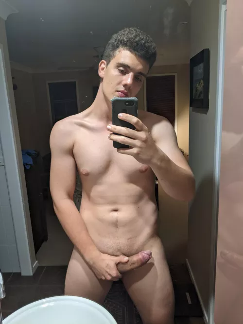21 Aussie guy here, let me know what you think about me!?