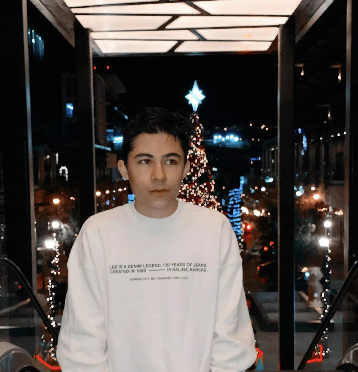 21. Happy Holidays y’all 😇 feel free to HMU