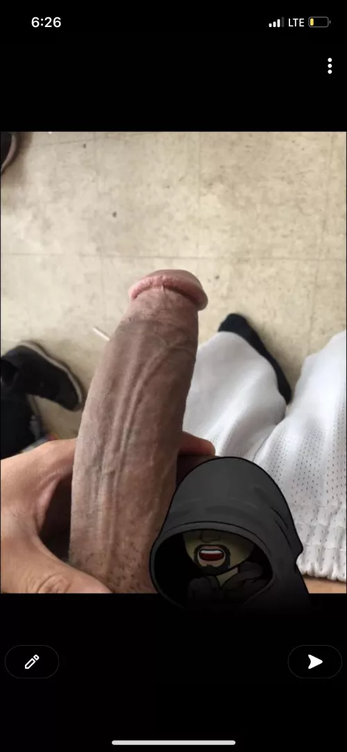 21 || Harlem dm me if I’m the area or want more flicks