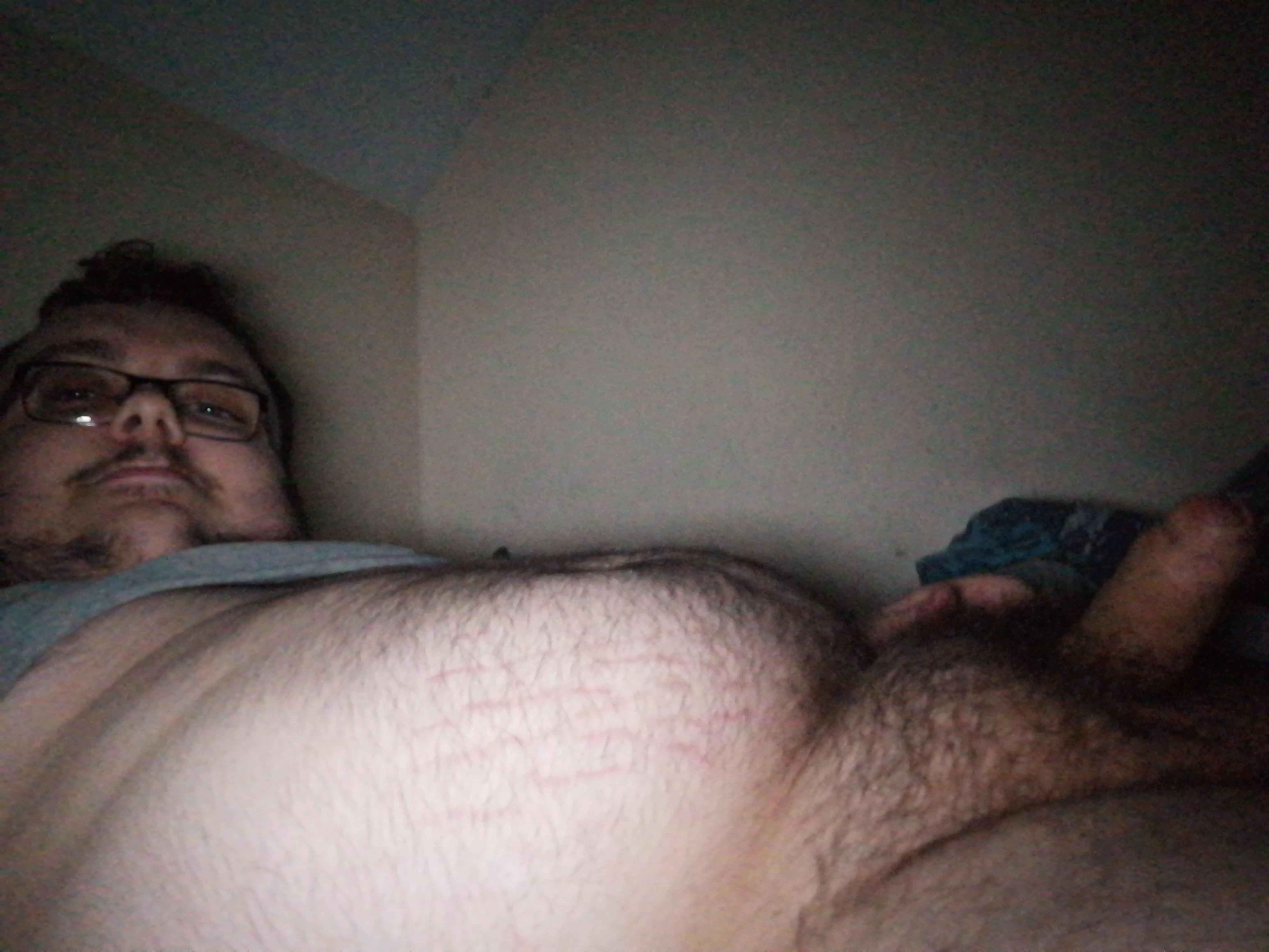 21 m gay chub UK looking for relationship or trade. Dms are open