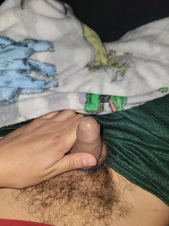 [21] skiing makes me small