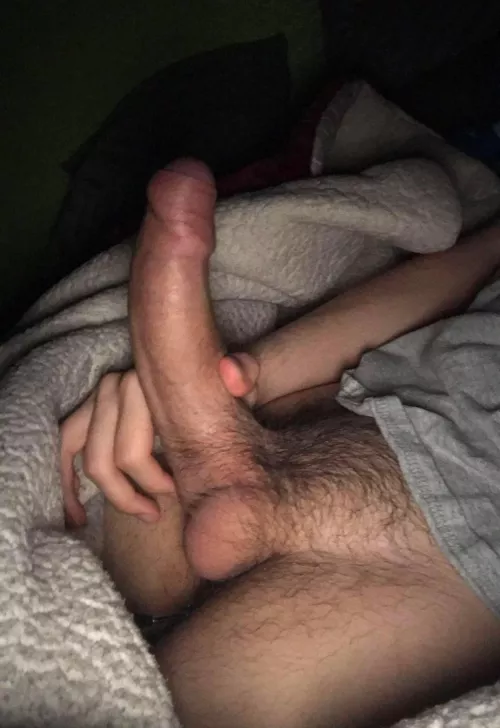 21 us dom guy looking for hot slim fit subs. Come serve and be a slut. Message me “use me” to get started. Twinks/jocks hmu snap: eliomarlxxx