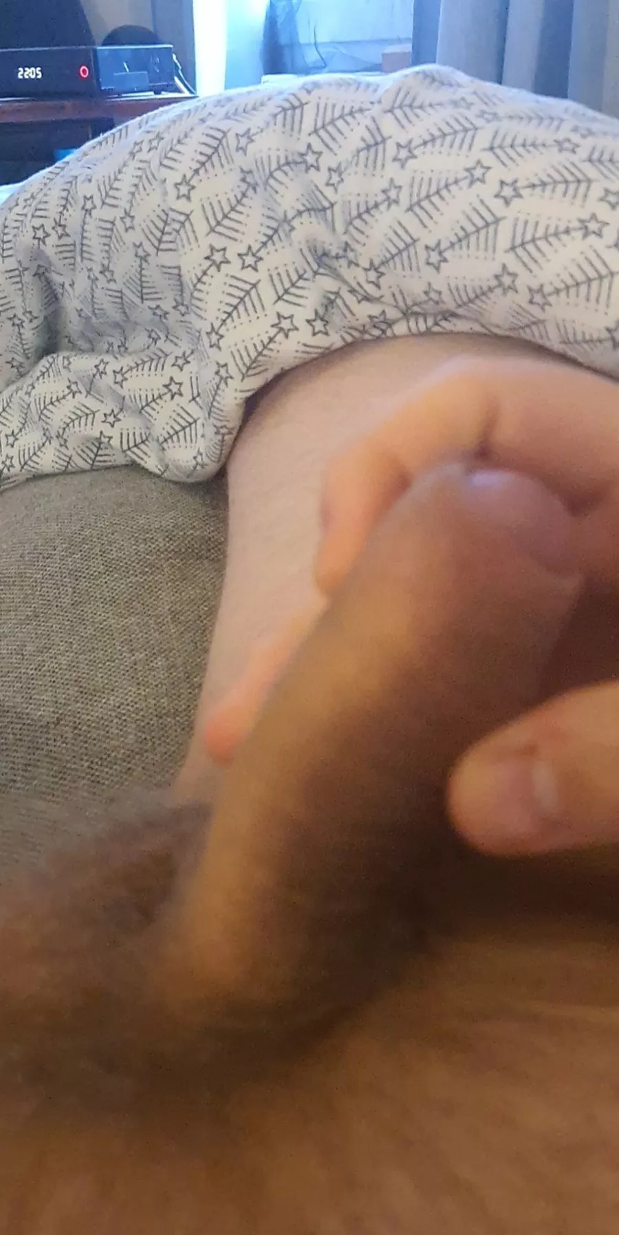 [21] year old looking for guys 18-22 ❤❤ I'm chubby and have a small dick ❤ dm for social media ❤❤