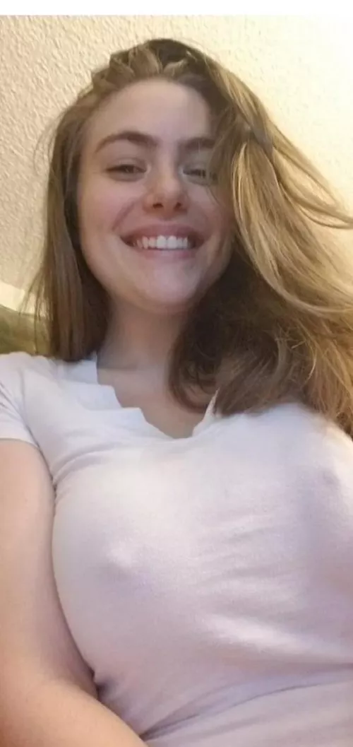 21[F4M] I'll send a nude to evry UP *comment DONE and I'll send kik:arolina770