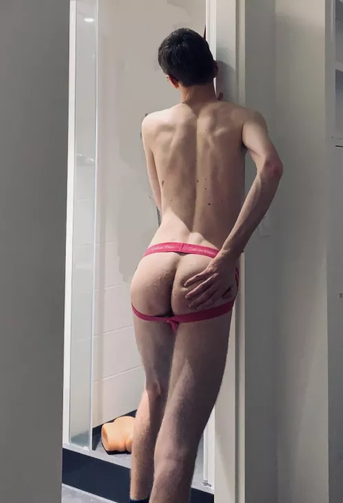 21yo. first time trying out jockstrap 😍 I’m so horny. lmk what you think.