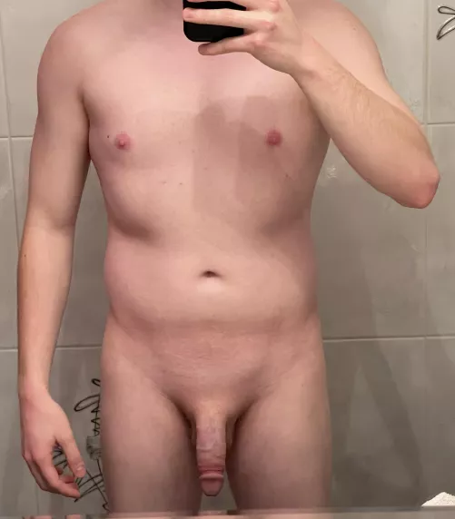 22 [M]5’8 140 pounds. Need to get back to the gym