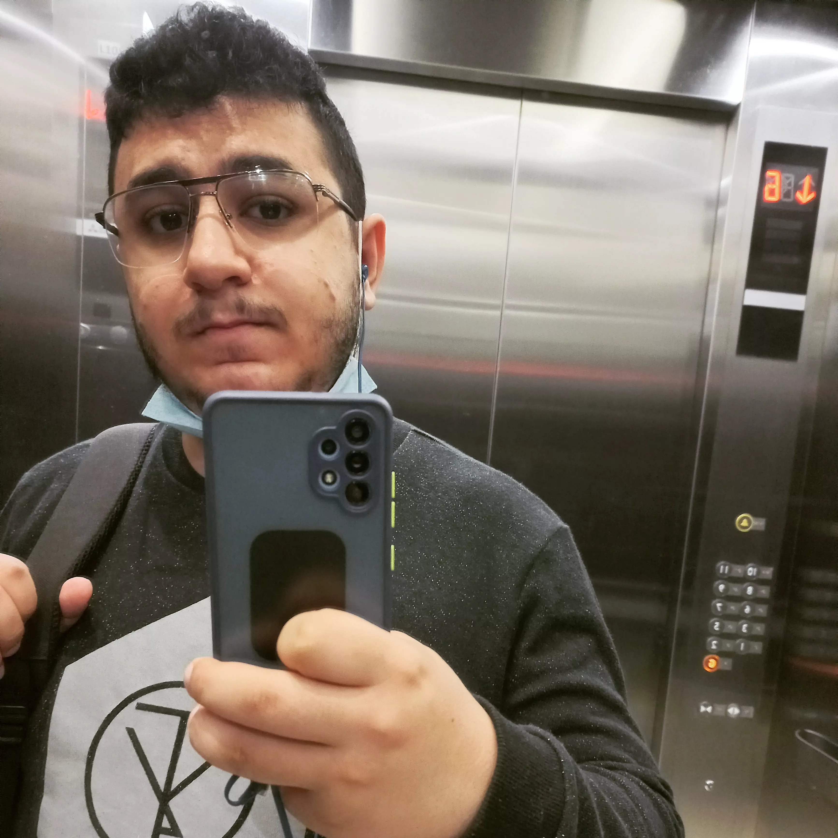 [22] Spent new years gaming with friends on didcord, hbu?