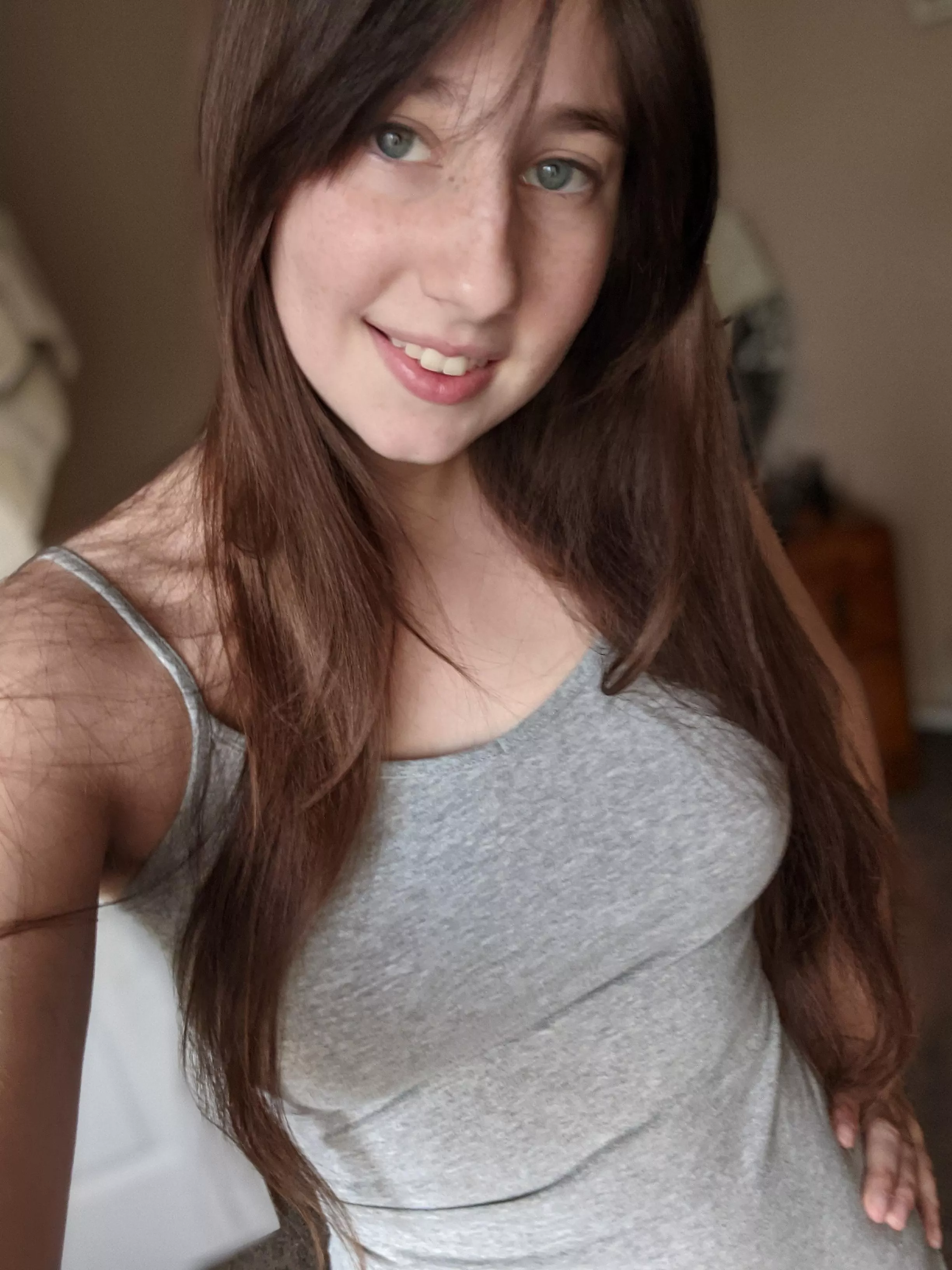 (22f) I hate wearing bras🌝